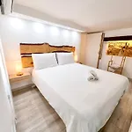 Centro Storico Stationsuite N5 Wifi Tutto A Piedi!