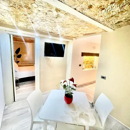 Centro Storico Stationsuite N5 Wifi Tutto A Piedi! Apartamento *